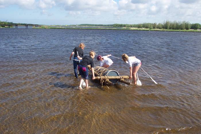 09 de dames te water.jpg