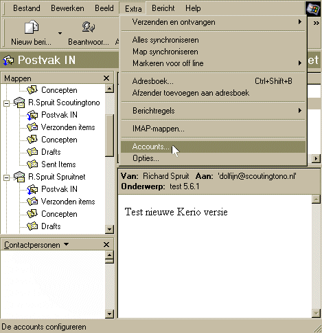 Kies voor Accounts uit het menu Extra